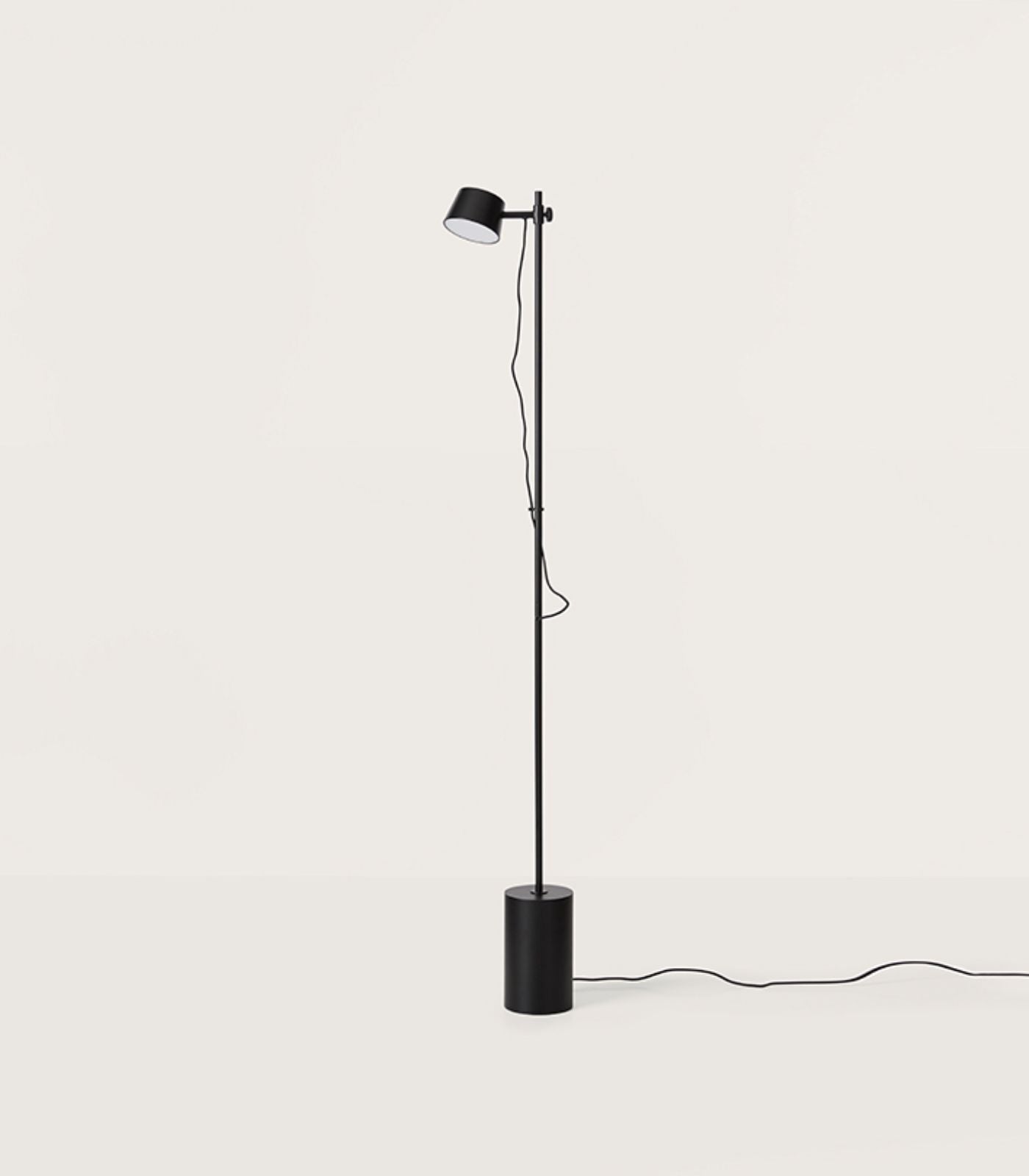 Nera Floor Lamp