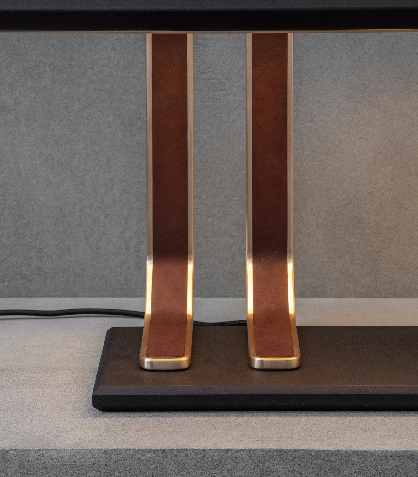 Rinato Console Table Lamp