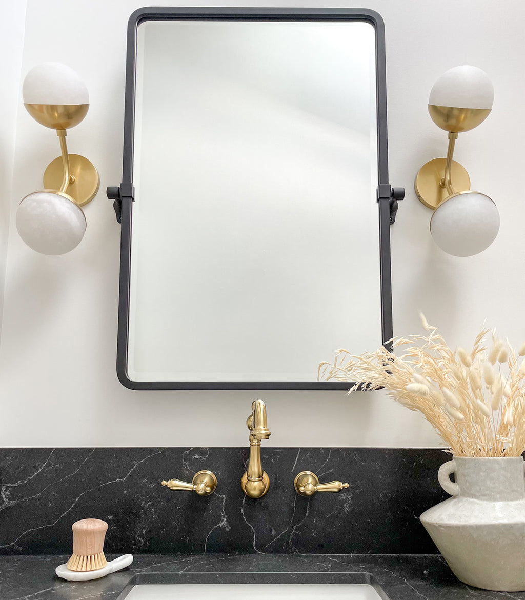 Saratoga Wall Light