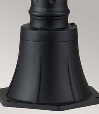 Alford Place 2lt Pole Light