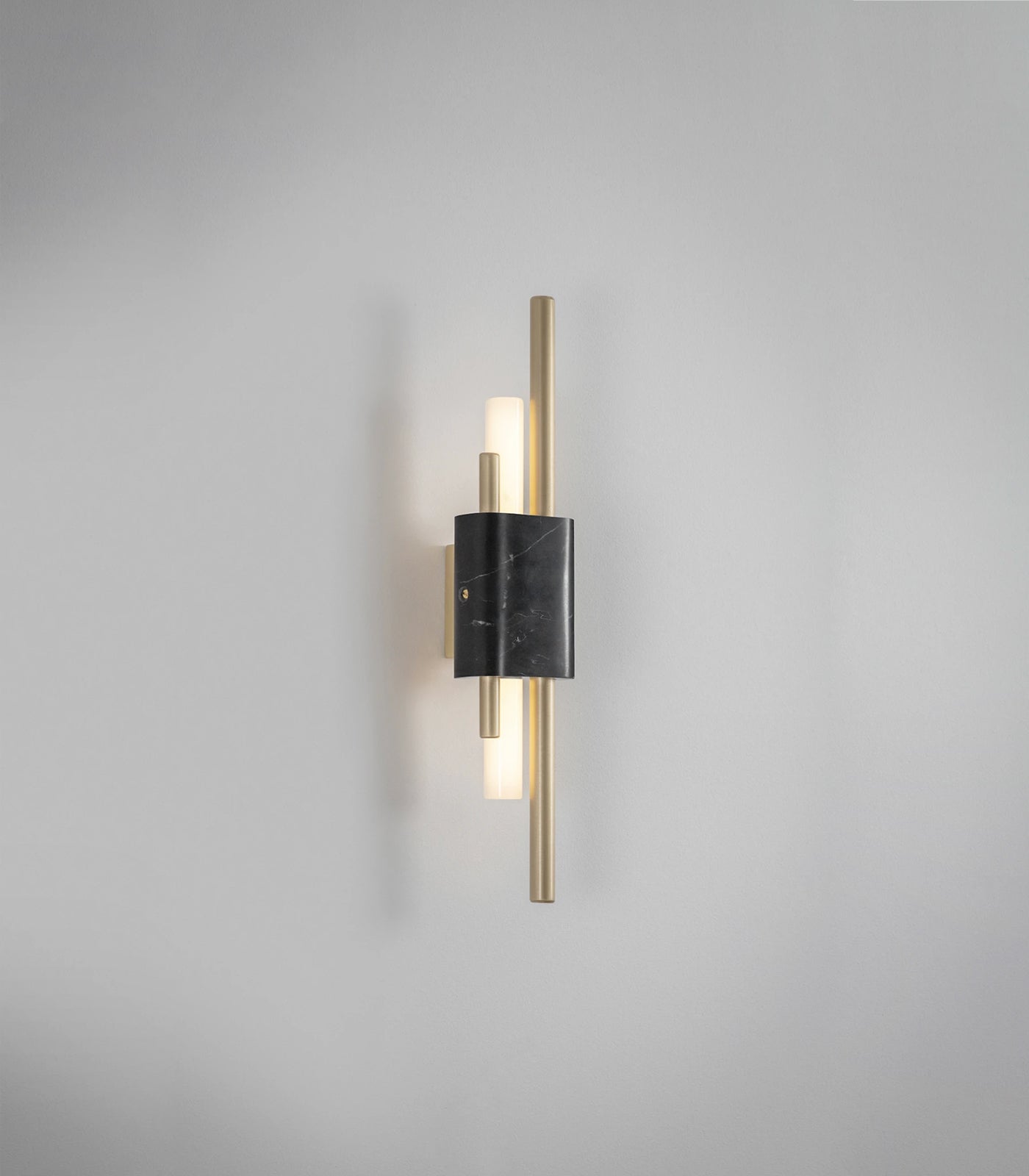 Tanto Wall Light