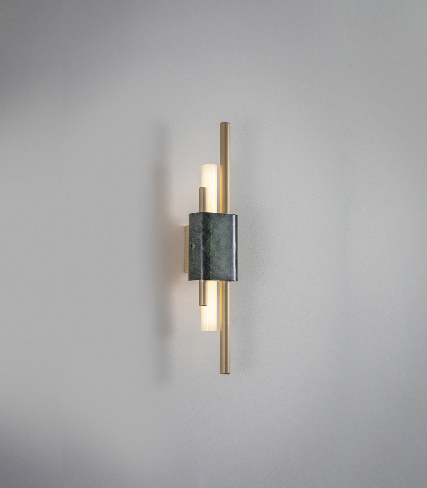 Tanto Wall Light