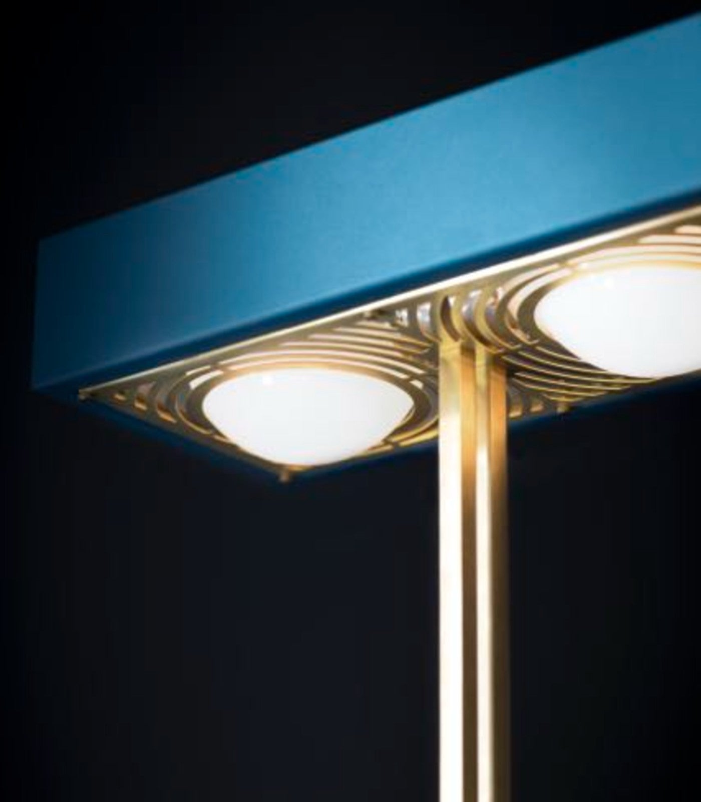 Kernel Table Lamp