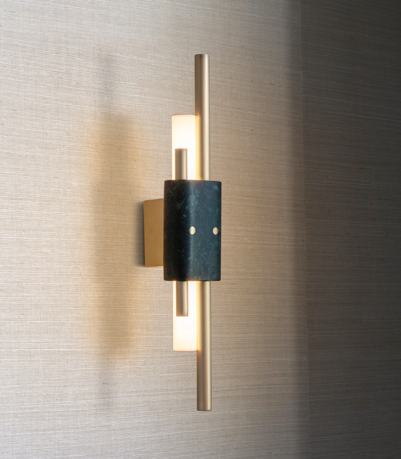 Tanto Wall Light