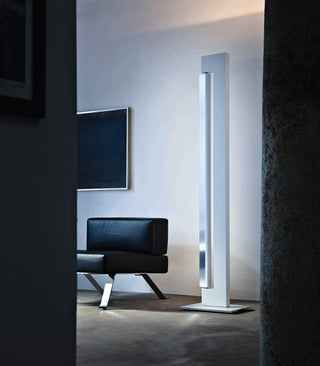 Ara Floor Lamp