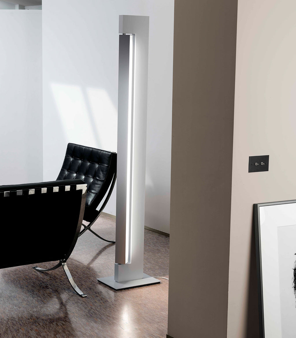 Ara Floor Lamp