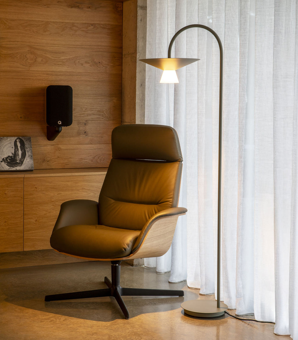 Belt Floor Lamp