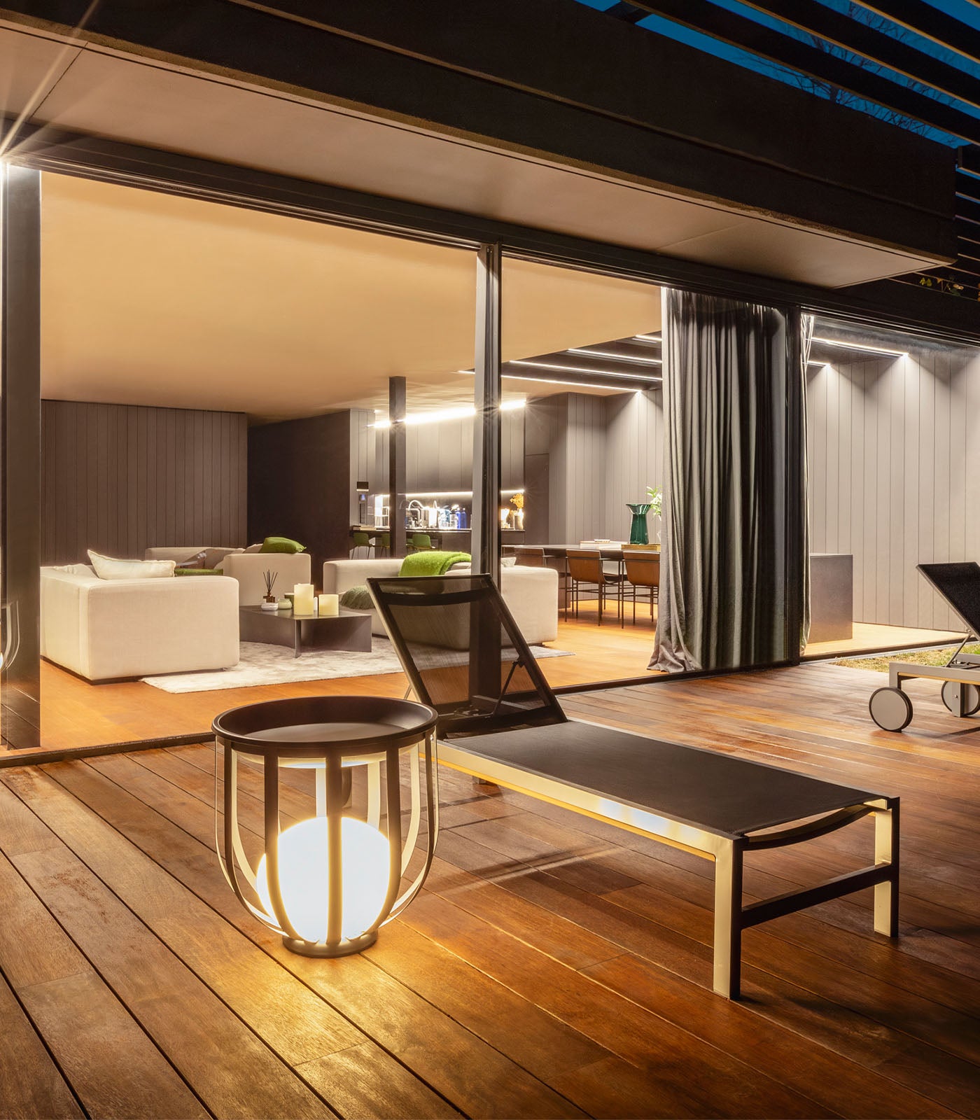 Bols Outdoor Floor Lamp