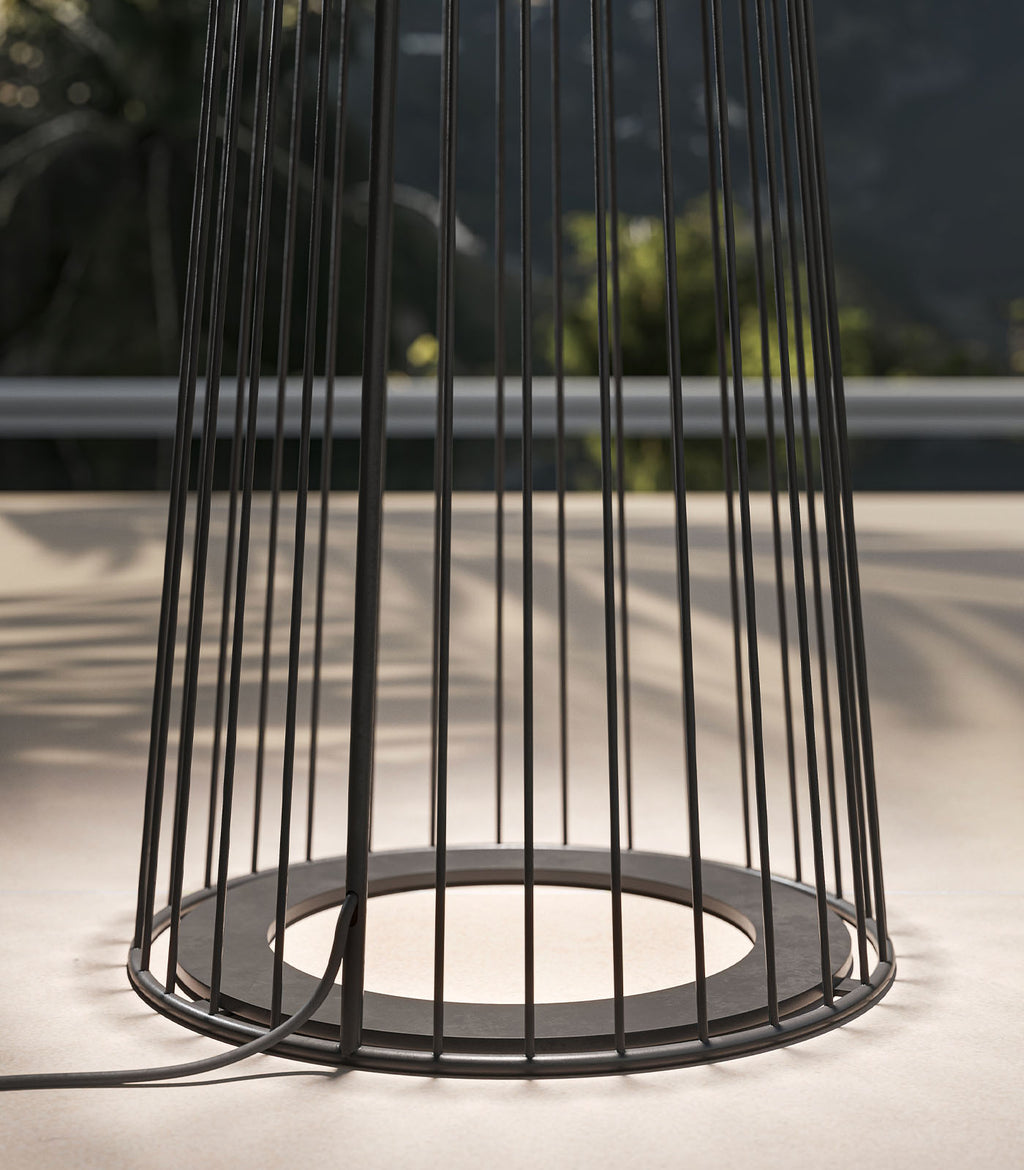 Ikonika Outdoor Floor Lamp