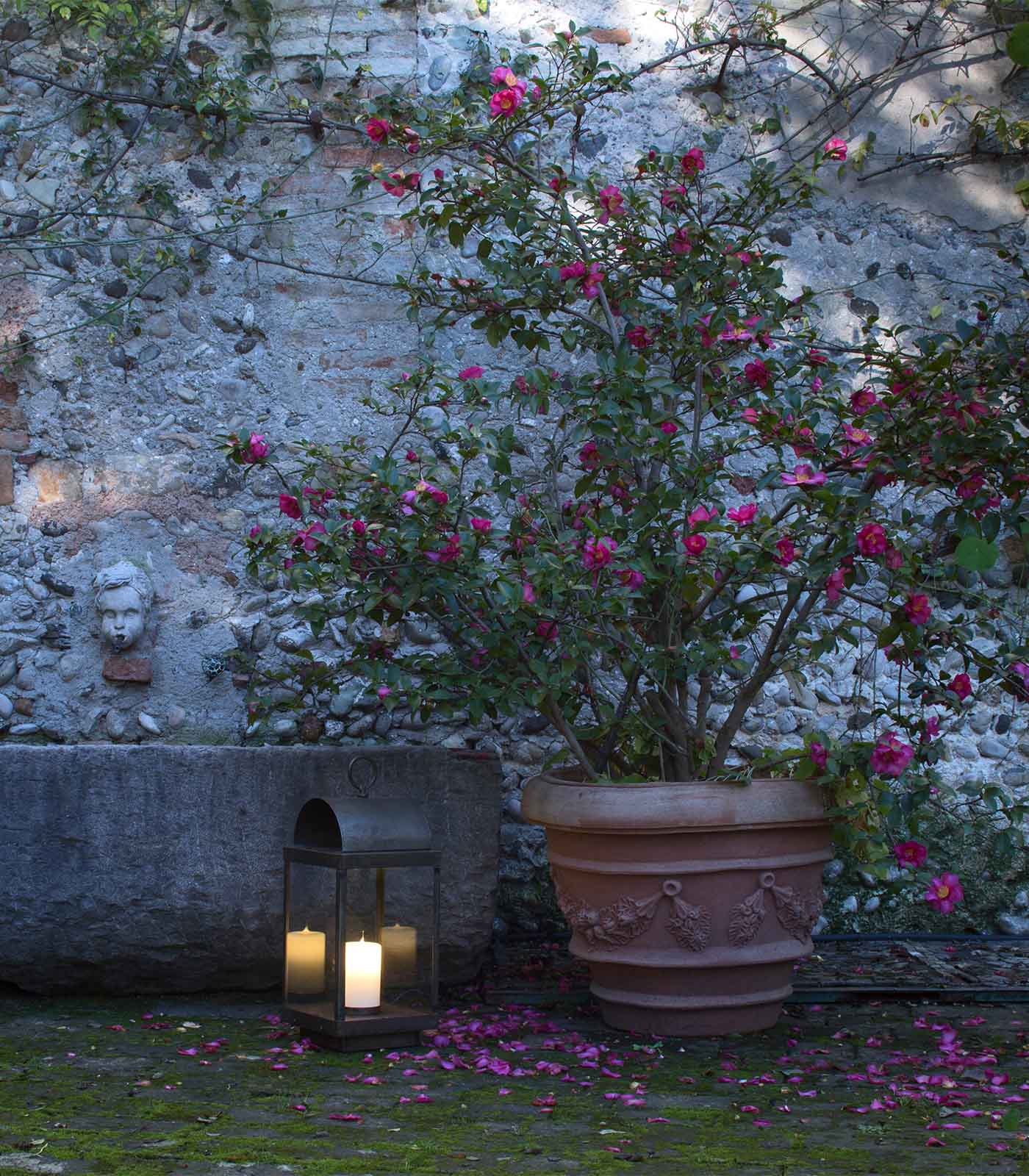 Lanterne Round Outdoor Floor Lamp