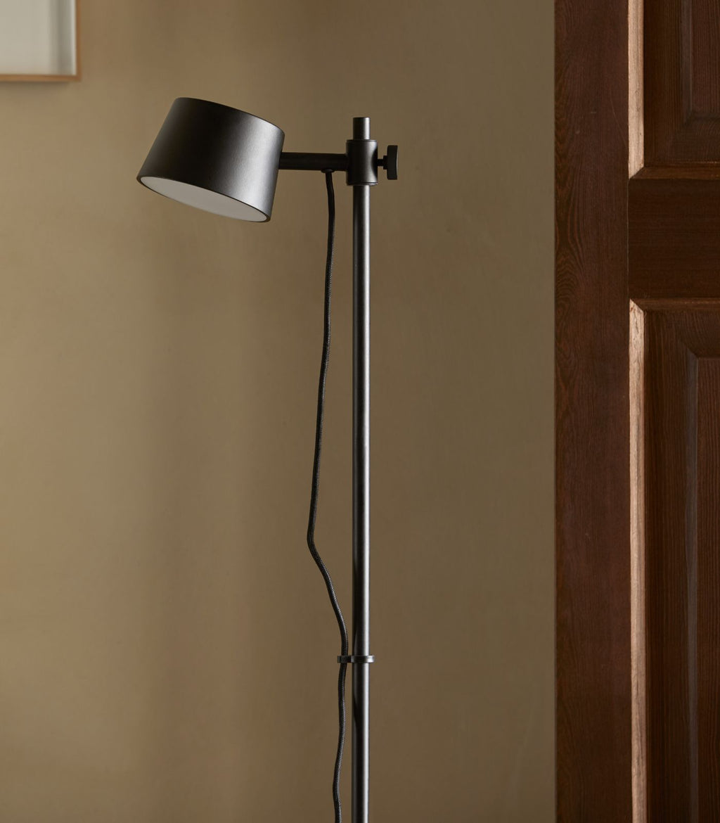 Nera Floor Lamp