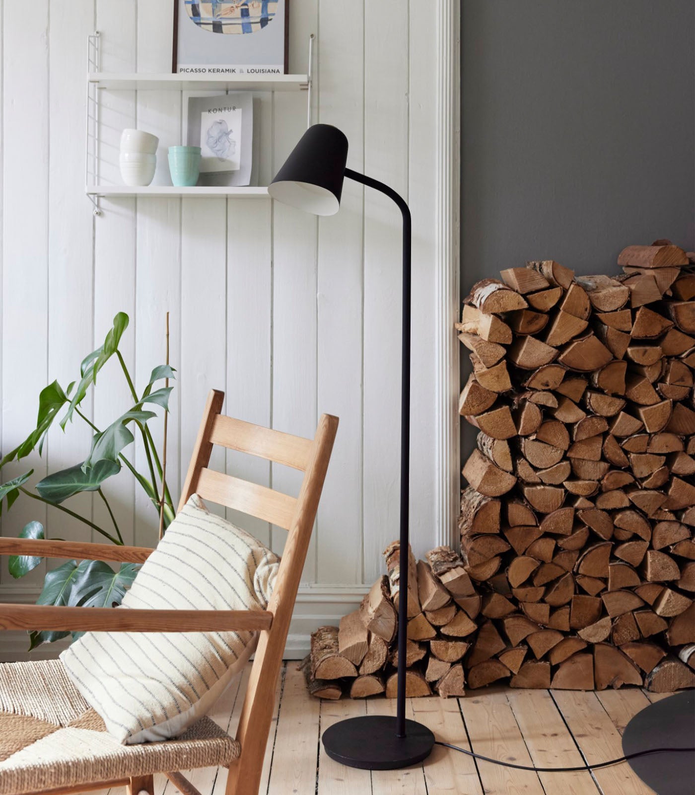 Me Floor Lamp