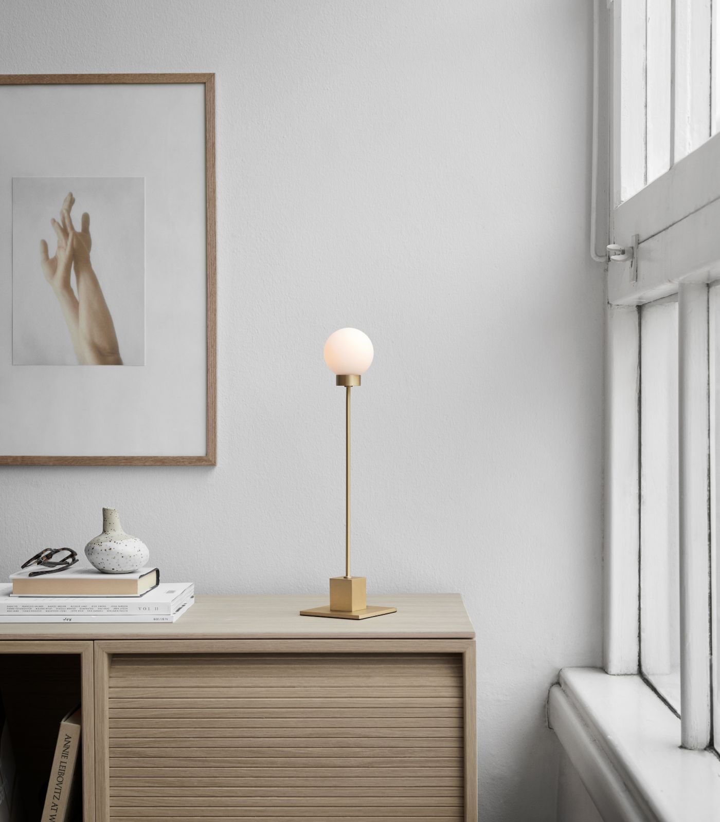 Snowball Table Lamp