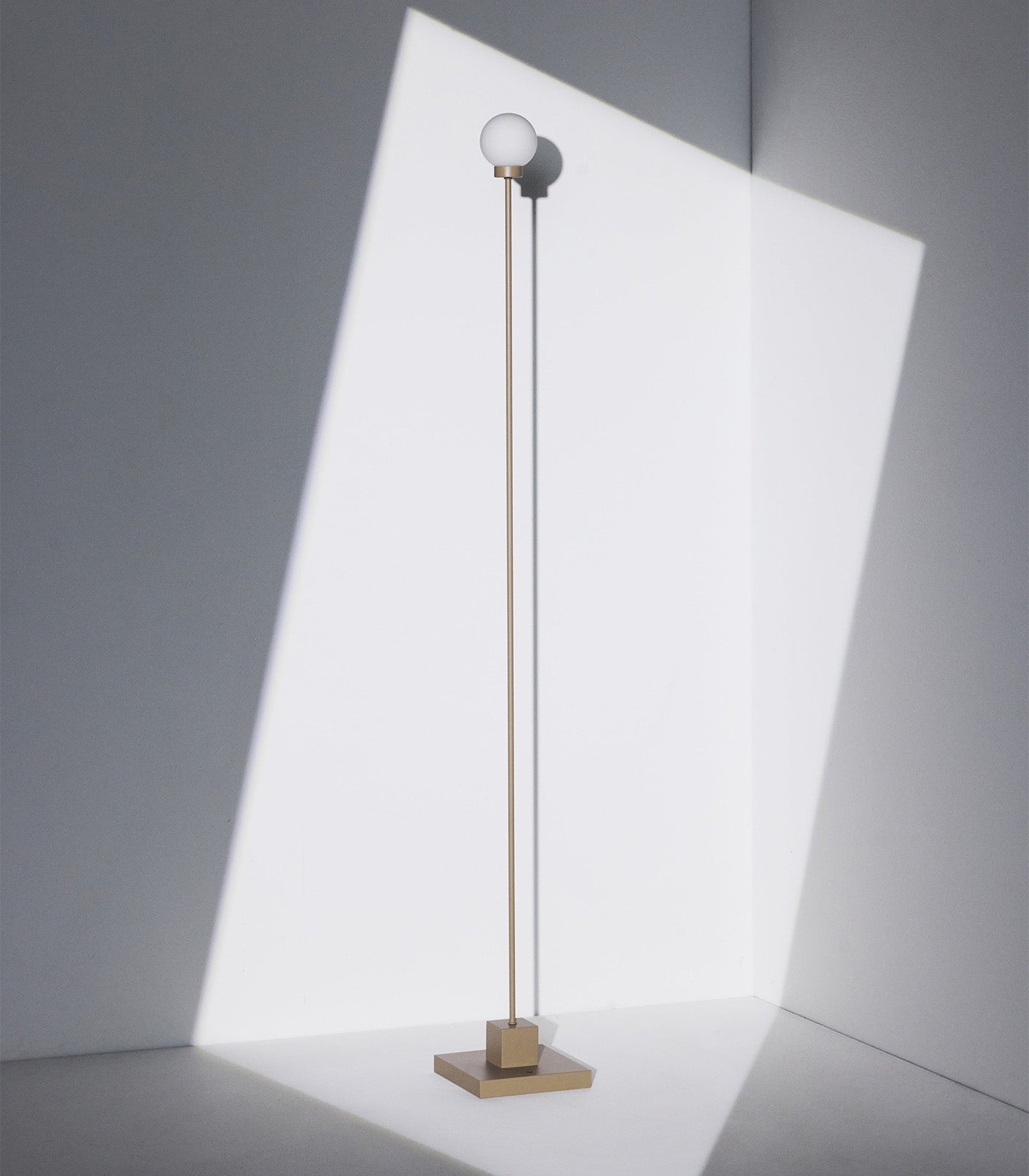Snowball Portable Floor Lamp