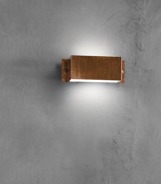 Decori Wall Light