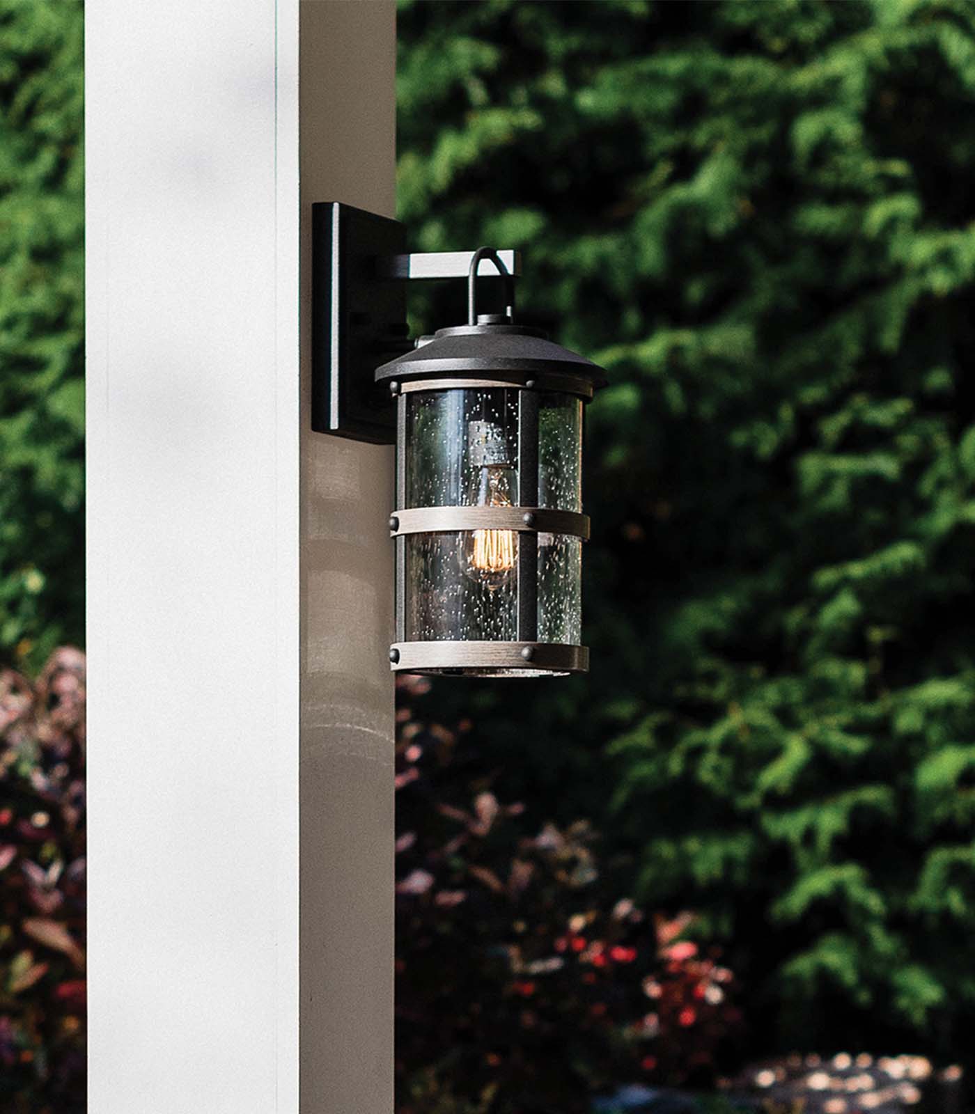 Lakehouse Wall Light