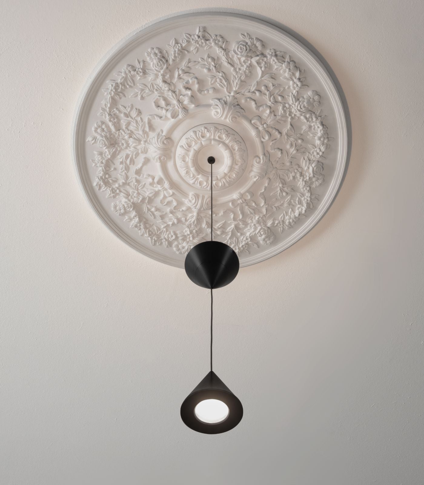 Moonbloom Pendant Light