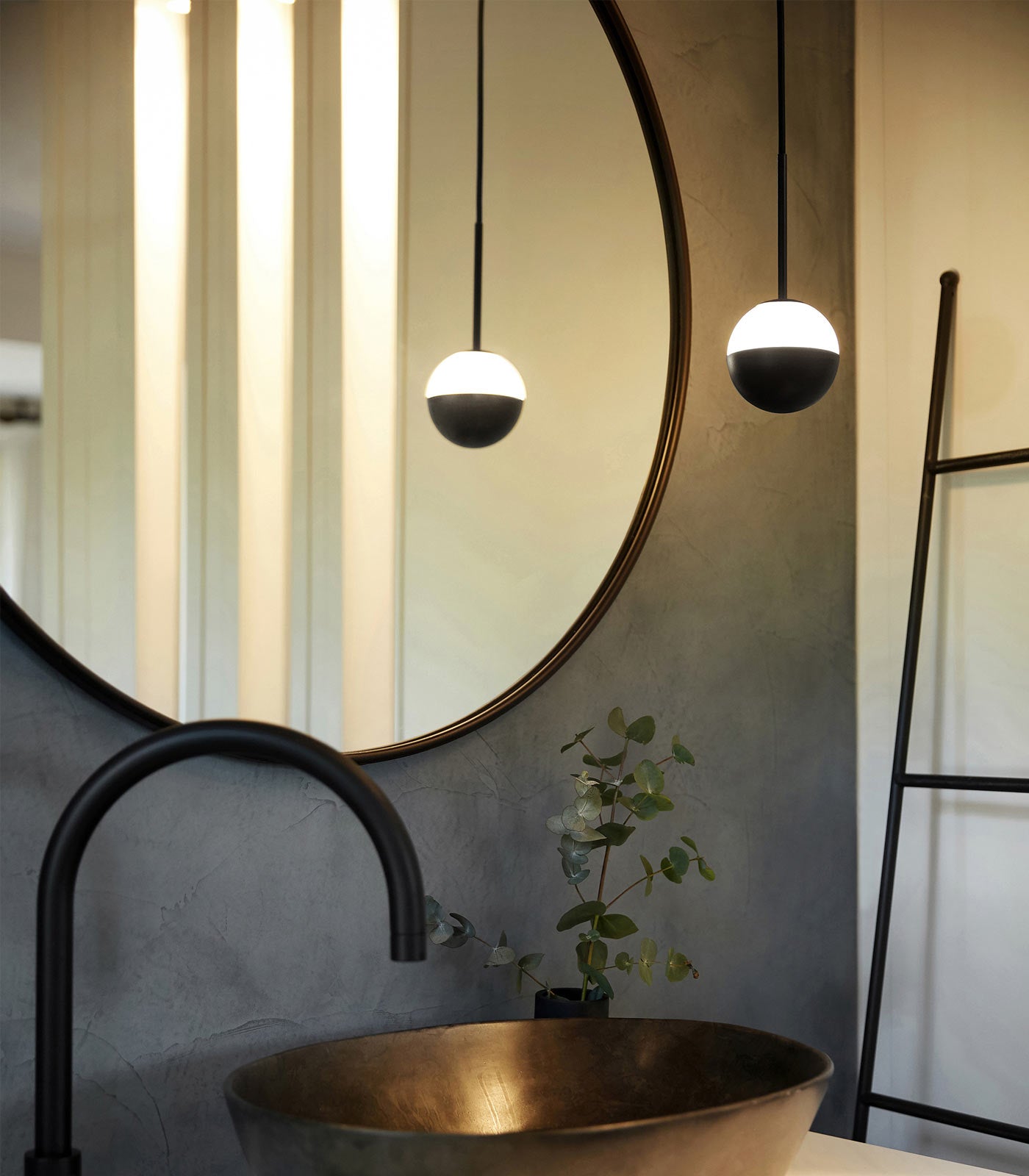 Alfi Pendant Light