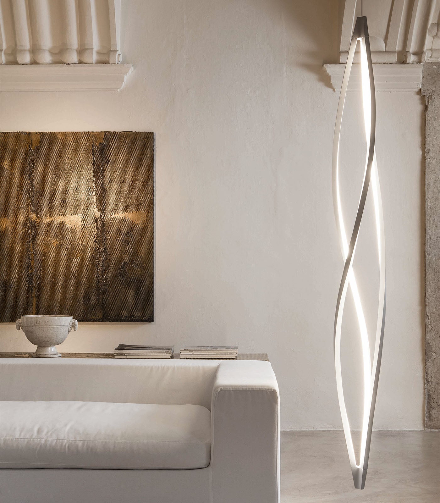 In The Wind Vertical Pendant Light