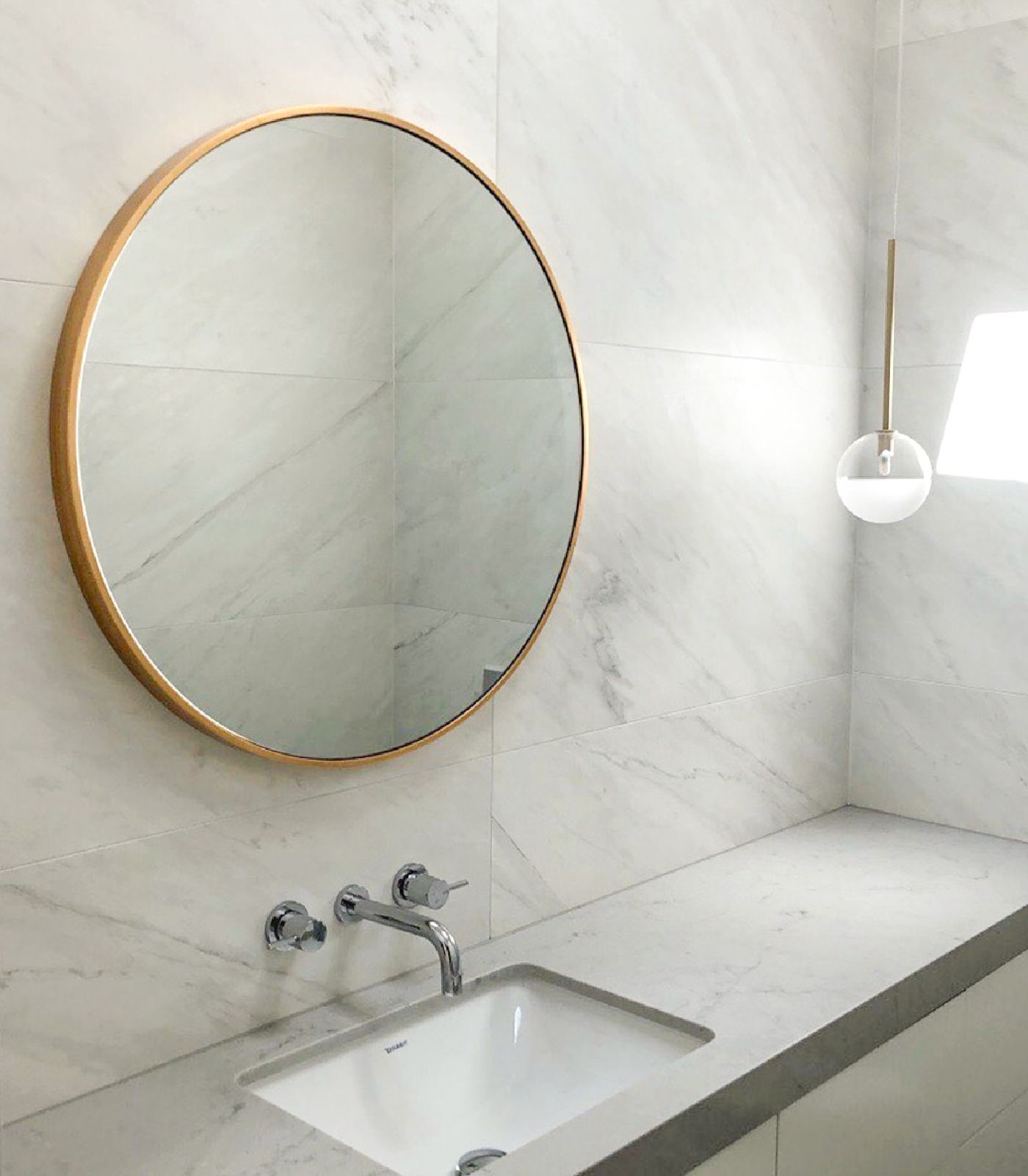 Molecola Pendant Light