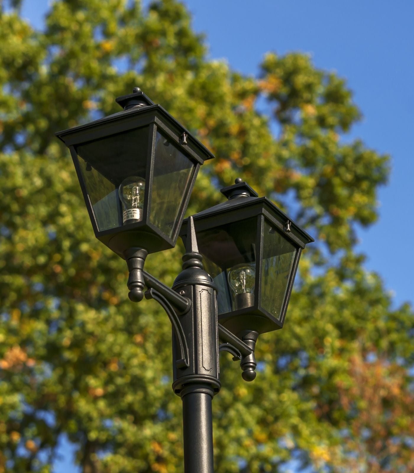 London 2lt Pole Light