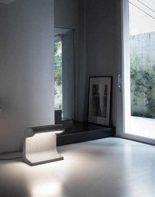 Borne Béton Table Lamp