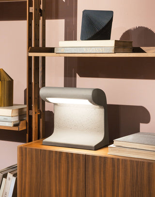 Borne Béton Table Lamp
