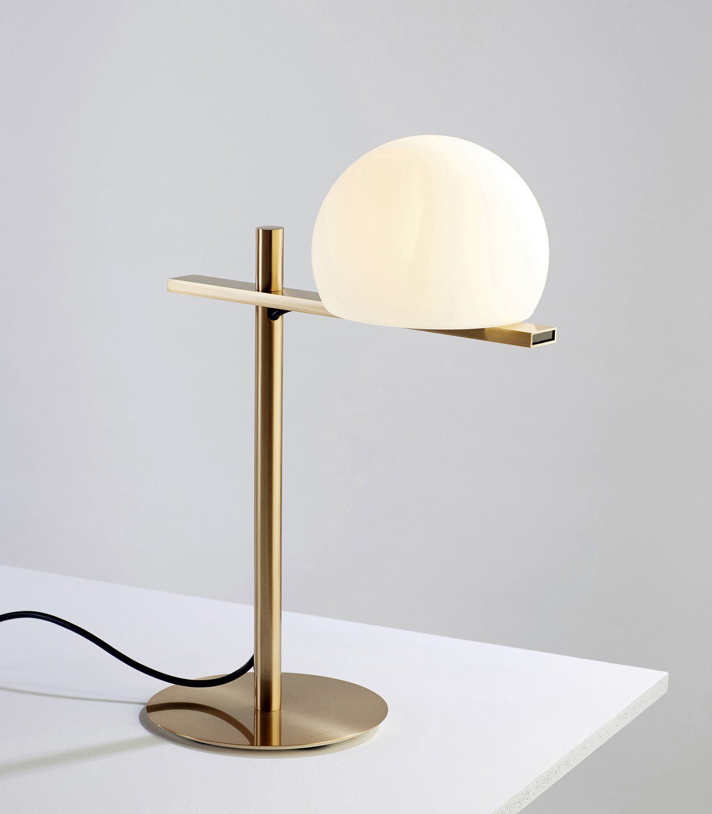 Circ Table Lamp