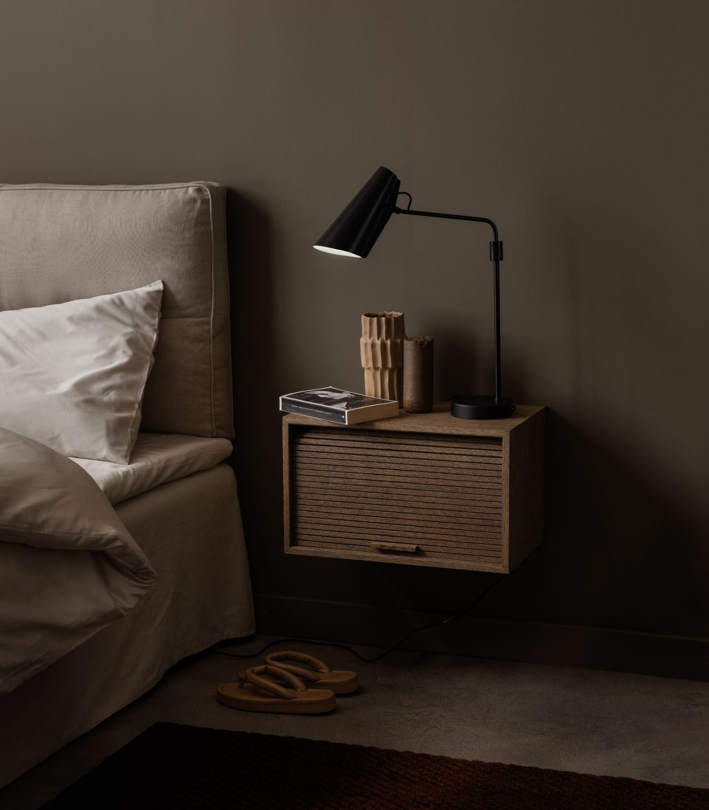 Birdy Swing Table Lamp
