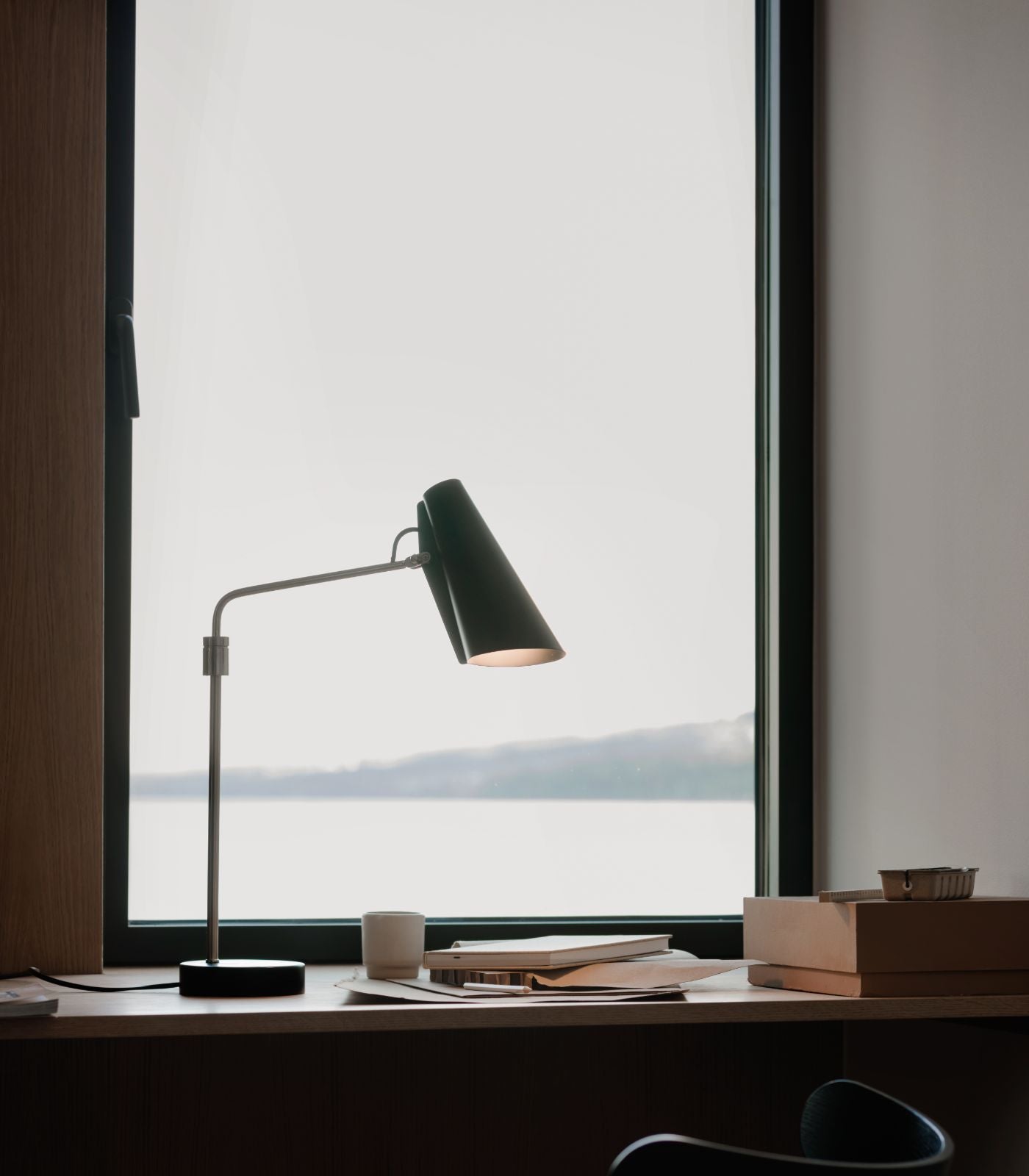 Birdy Swing Table Lamp