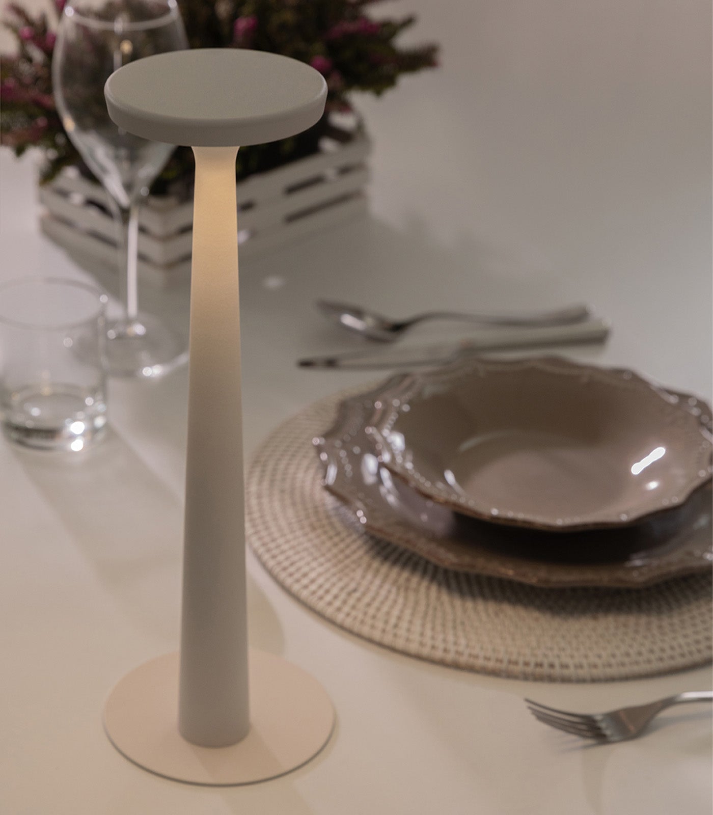 Papiria Table Lamp