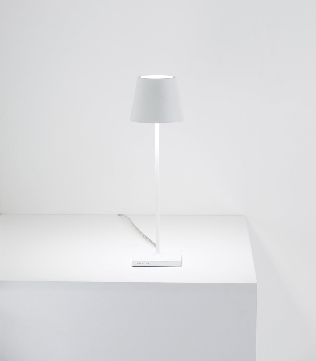 Poldina 230V Table Lamp