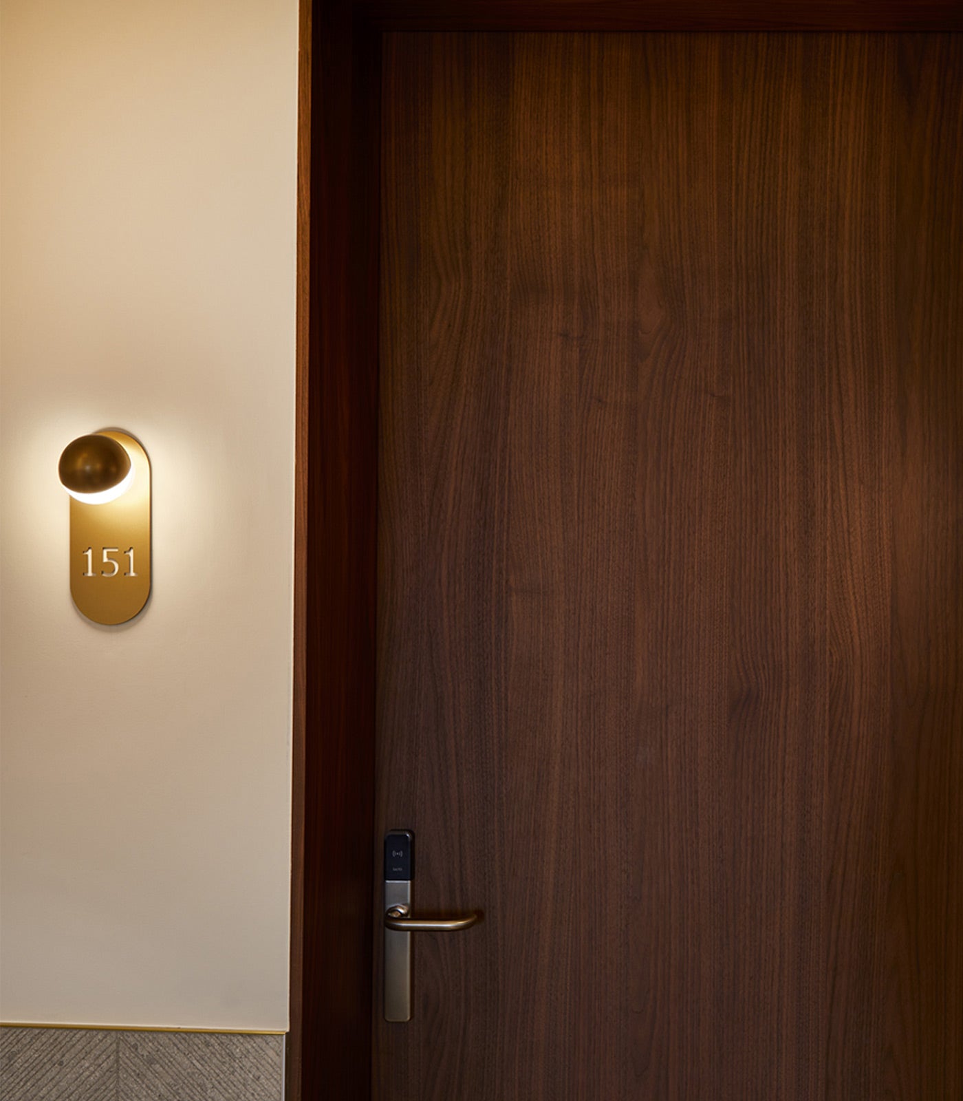 Alfi Long Wall Light