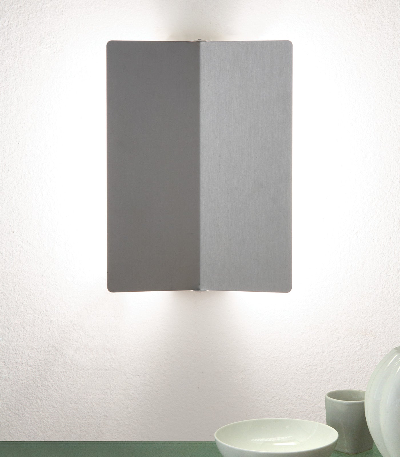 Applique à Volet Pivotant Plié Wall Light