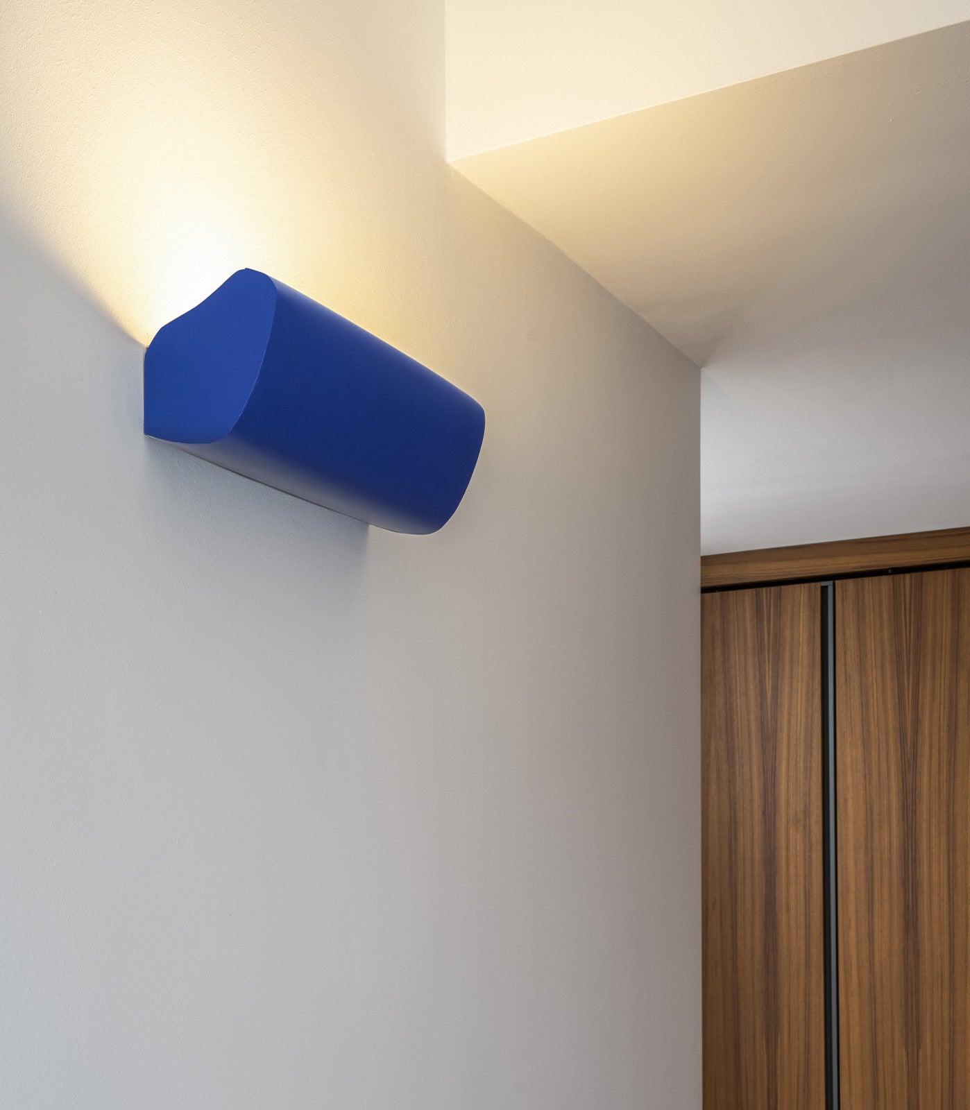 Applique Radieuse Wall Light