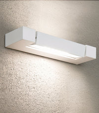 Ara Wall Light