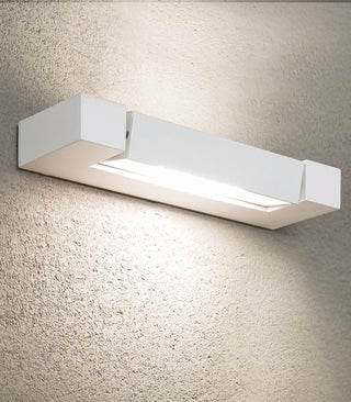 Ara Wall Light