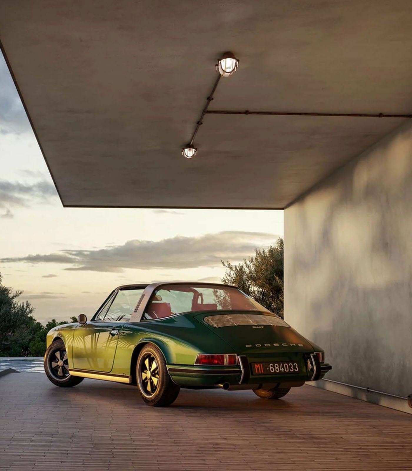 Marina Wall/Ceiling Light