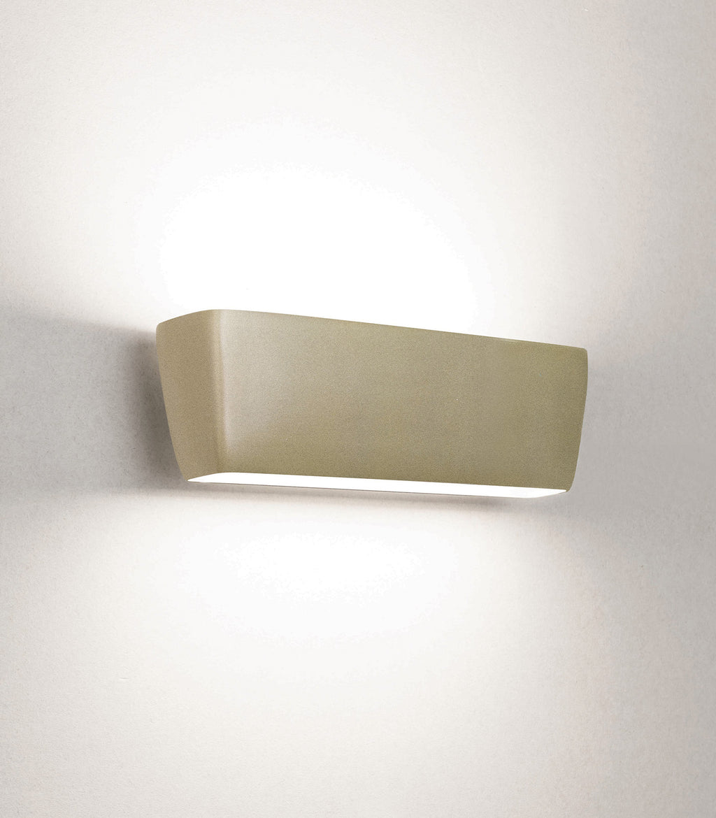Flaca Wall Light