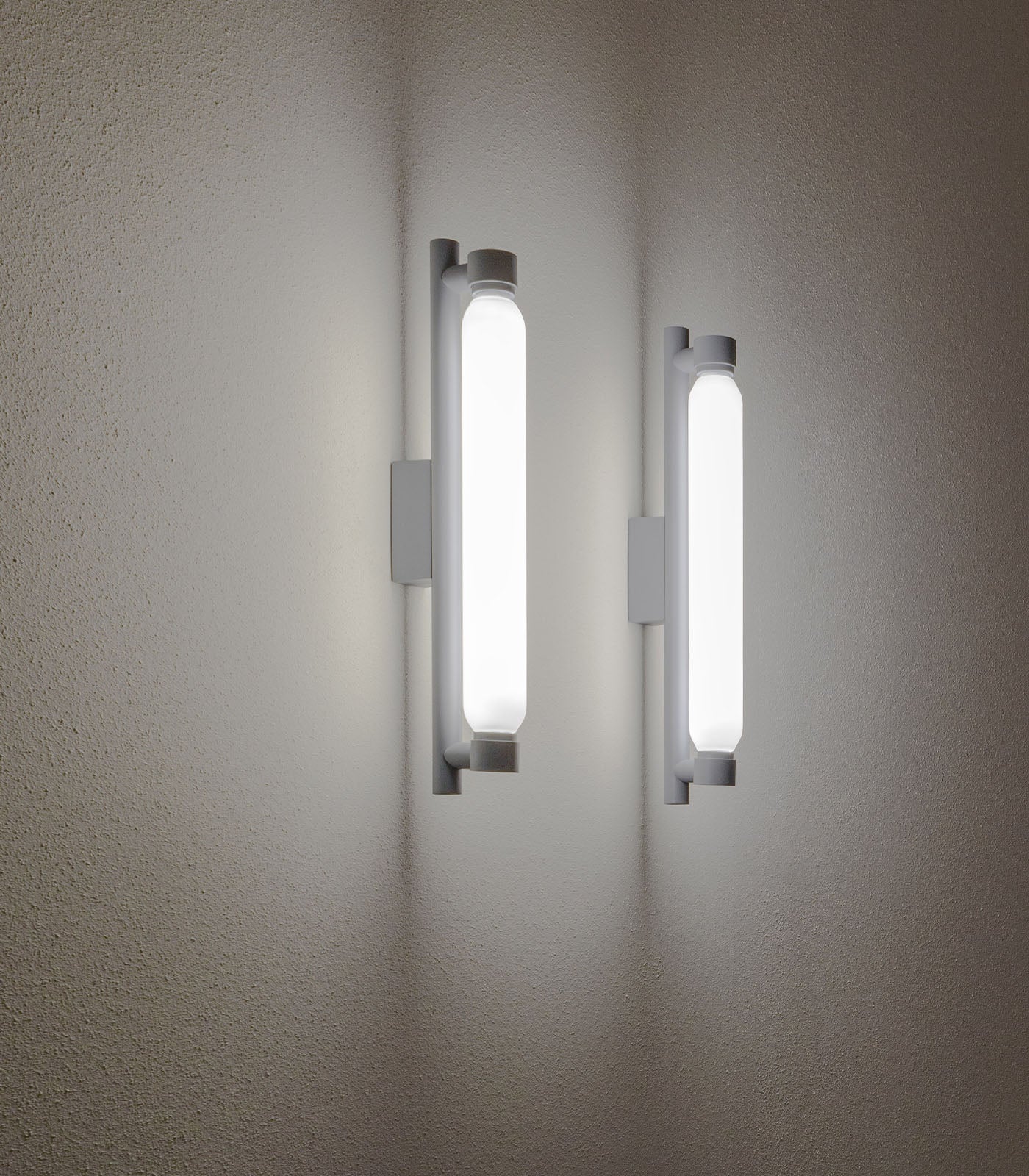 La Roche Wall Light