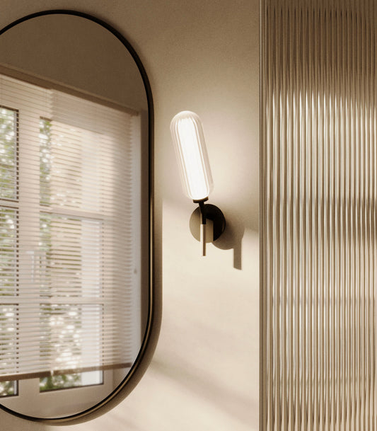 Lari Wall Light