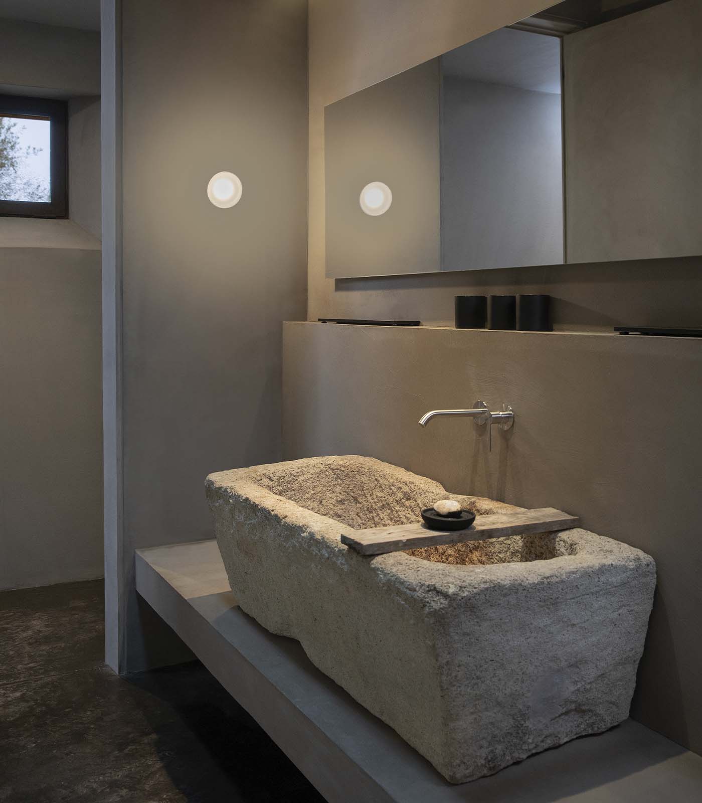 Agua Wall Light