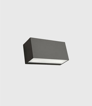 Asker Wall Light