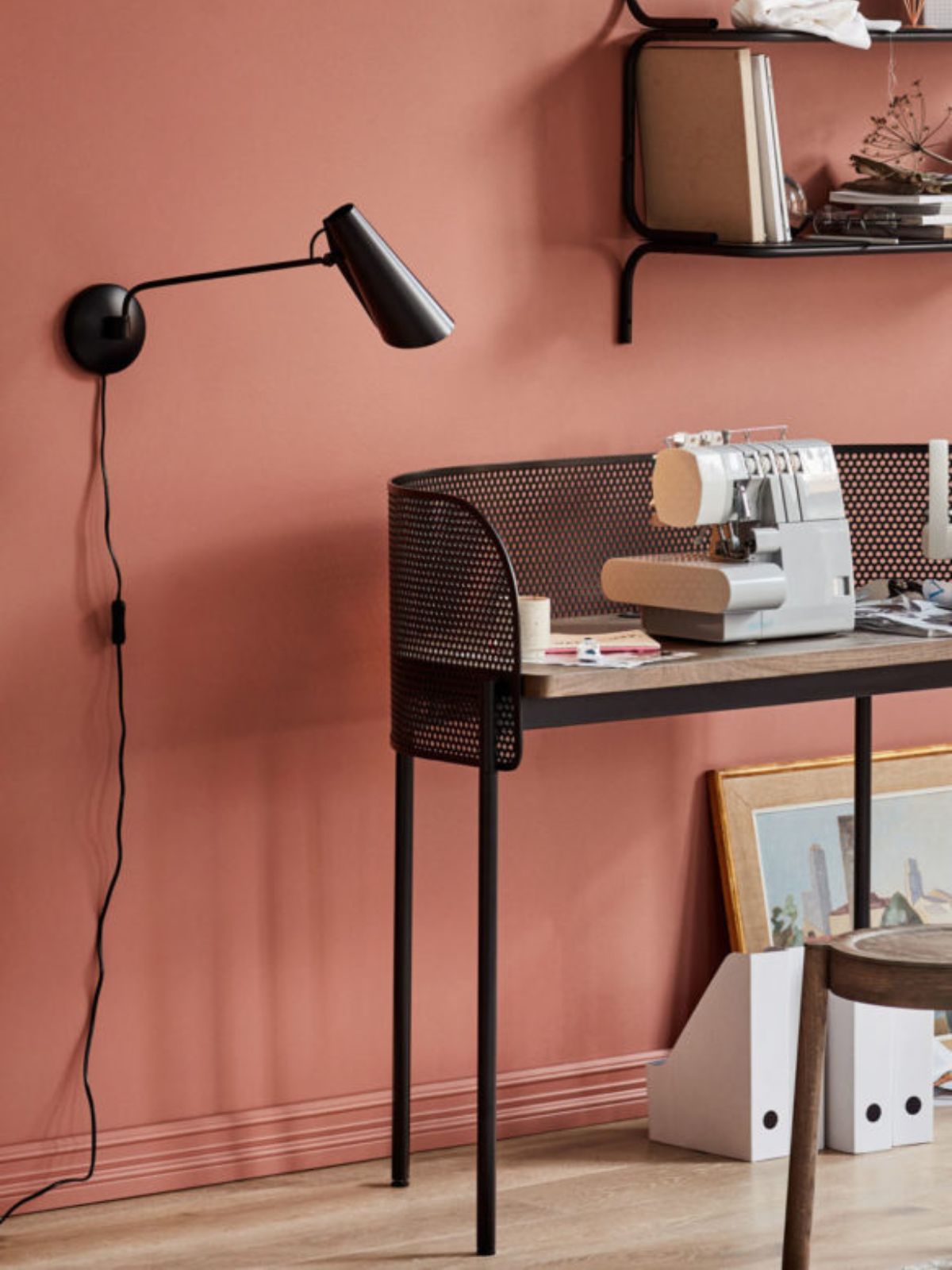 Birdy Swing Wall Light