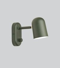 Buddy Wall Light