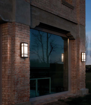 Quadro Large Wall Light