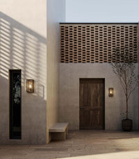 Quadro Wall Light
