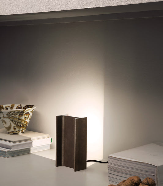 Mais Plus Table Lamp