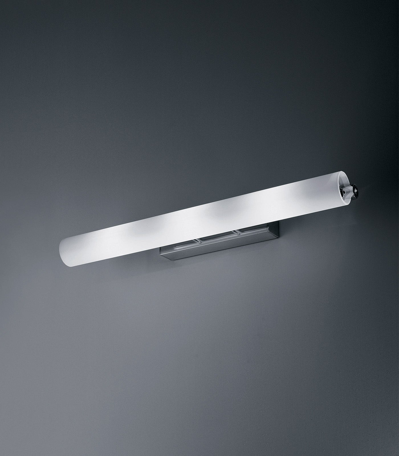 Norma Wall Light