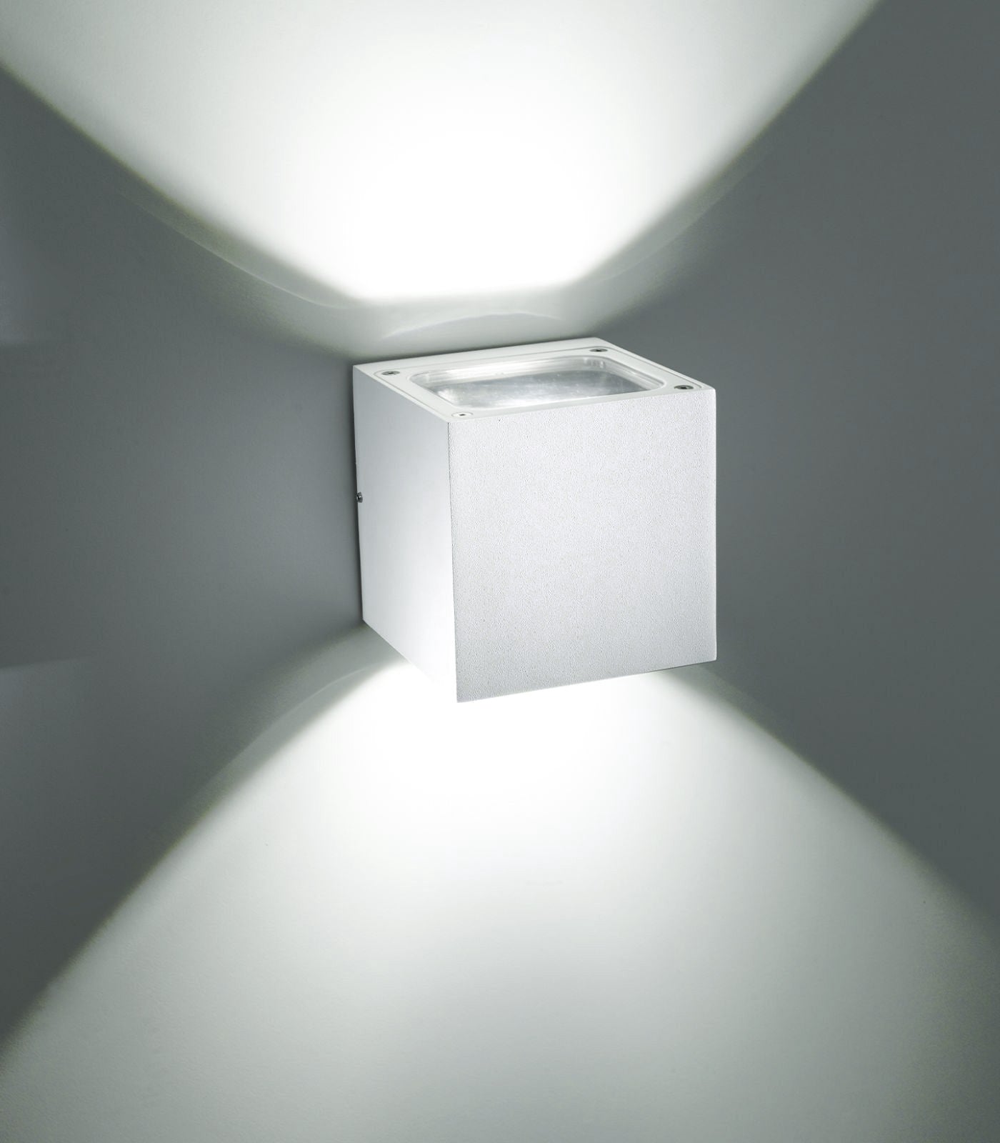 Sole Outdoor Wall Light